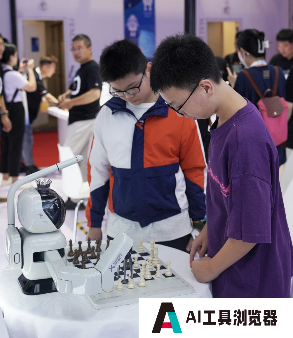 首个家庭国际象棋机器人来了!抓鹌鹑蛋都不会破 首个家庭国际象棋机器人来了!抓鹌鹑蛋都不会破