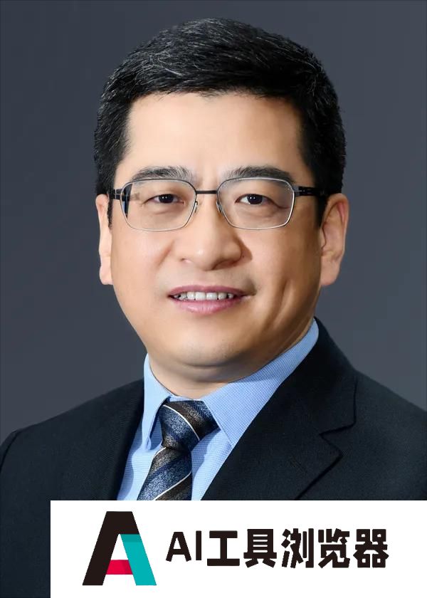 市政协委员陈前斌：让人工智能教育在重庆市中小学落地生根